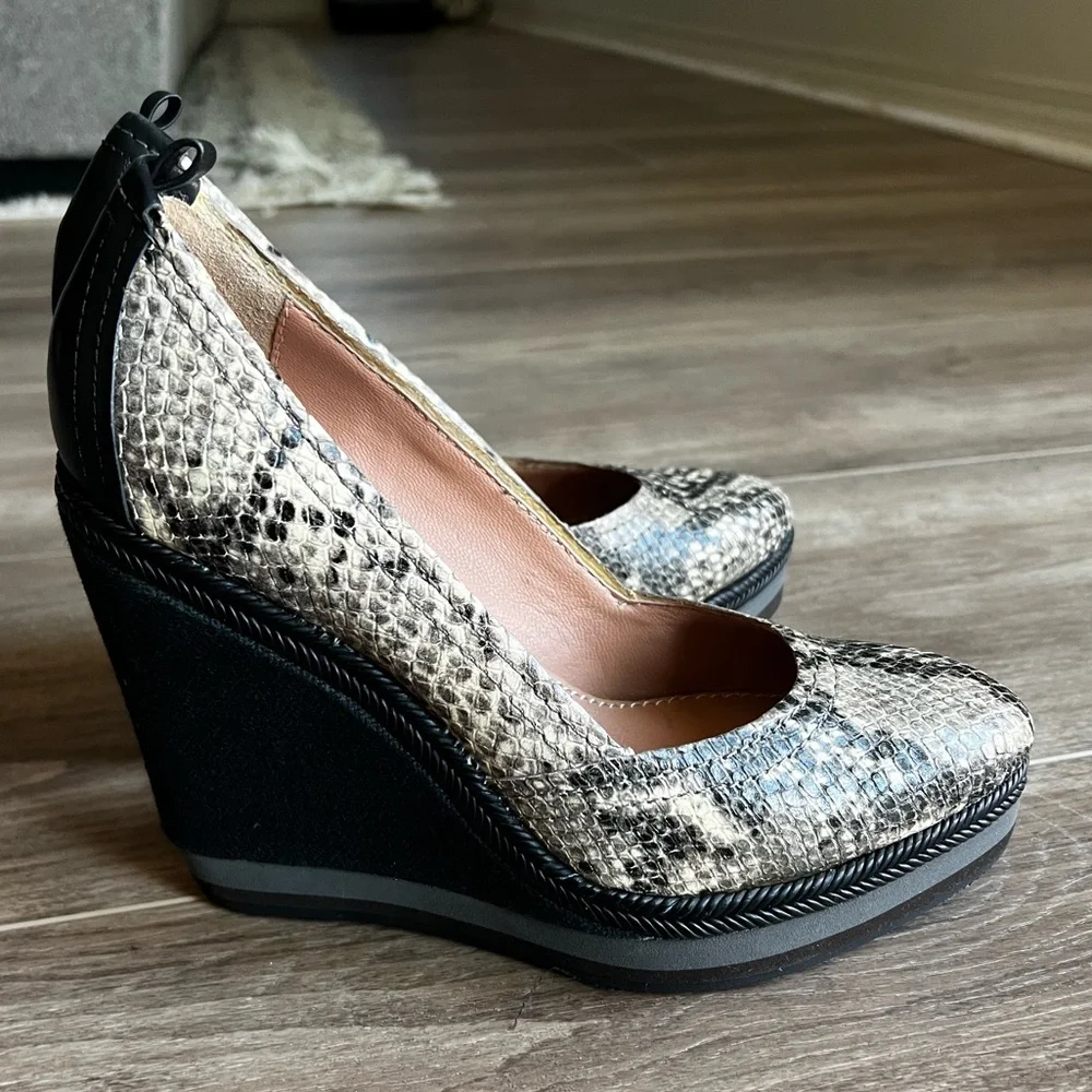 Bacio 61 Super High sexy wedge platform snake skin print 7.5 excellent condition - Picture 4 of 12